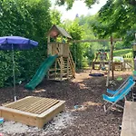 Hinkelshof - 3 Gaestezimmer - Naturnah, Oekologisch, Urig, Selbstversorgerkueche Korperich
