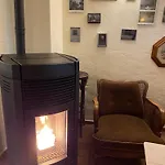 Hinkelshof - 3 Gaestezimmer - Naturnah, Oekologisch, Urig, Selbstversorgerkueche Ubytování v soukromí