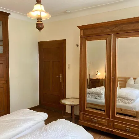 Hinkelshof - 3 Gaestezimmer - Naturnah, Oekologisch, Urig, Selbstversorgerkueche * Korperich