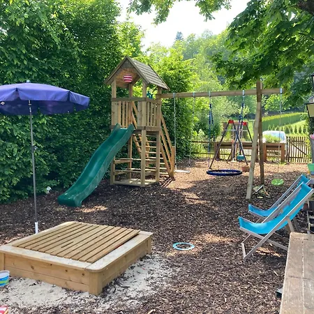 Hinkelshof - 3 Gaestezimmer - Naturnah, Oekologisch, Urig, Selbstversorgerkueche Körperich