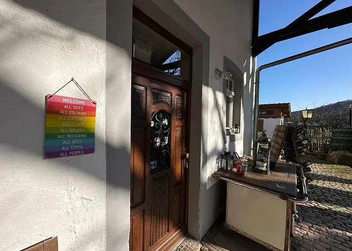 Hinkelshof - 3 Gaestezimmer - Naturnah, Oekologisch, Urig, Selbstversorgerkueche Korperich