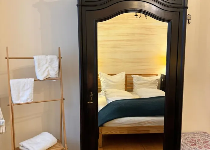 Hinkelshof - 3 Gaestezimmer - Naturnah, Oekologisch, Urig, Selbstversorgerkueche *