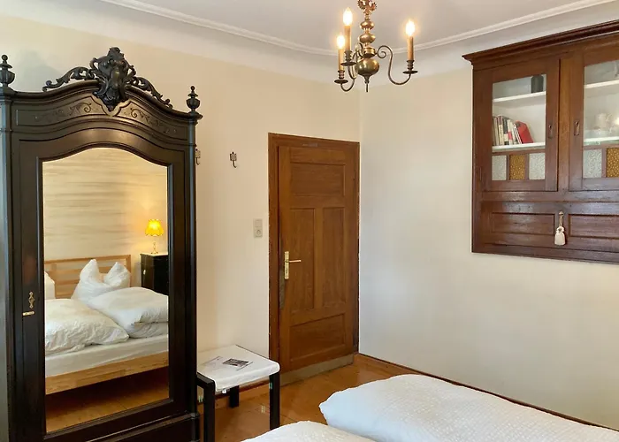 Hinkelshof - 3 Gaestezimmer - Naturnah, Oekologisch, Urig, Selbstversorgerkueche Korperich